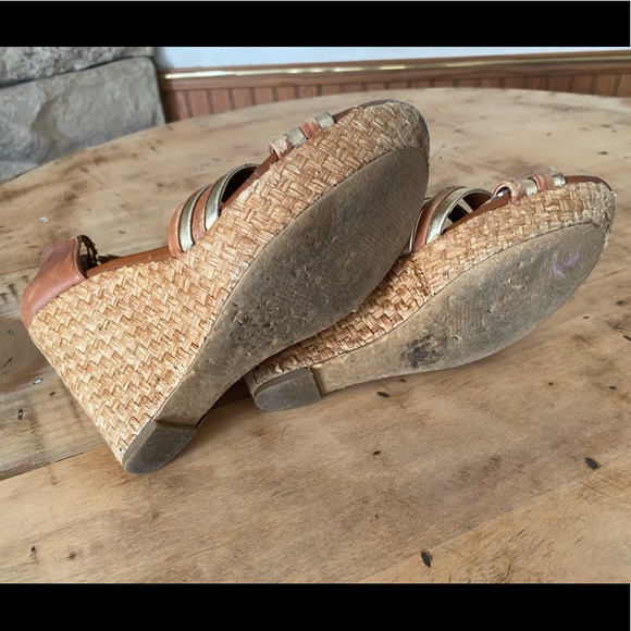 Brown Jessica cork heel - Picture 3 of 3